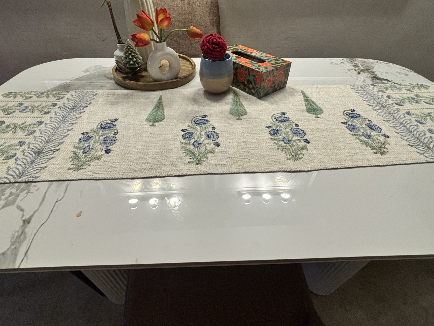 Handcrafted Indian Table Runner – Jute, 14x72 Inches, Elegant Design